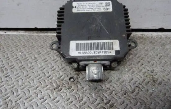 Renault Koleos I Voltage converter/converter module LBNA00L8DMA1385