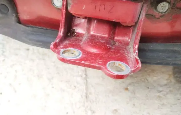Subaru Legacy Rear door lower hinge
