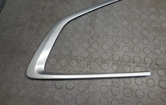 BMW X3 G01 Rear side glass trim 7410072
