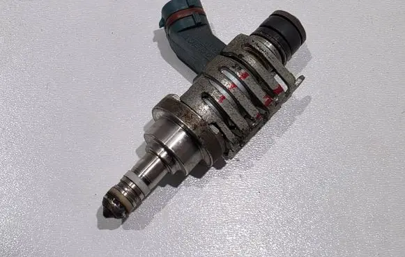 Lexus IS 220D-250-350 Fuel injector 2325031020