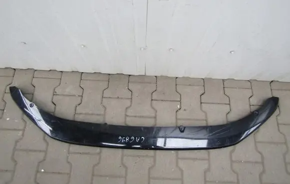 Front bumper lip