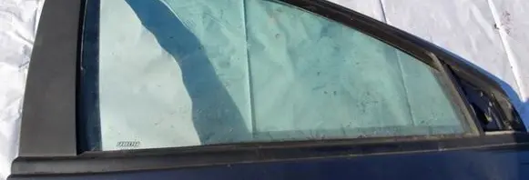 Fiat Croma Front door window glass four-door