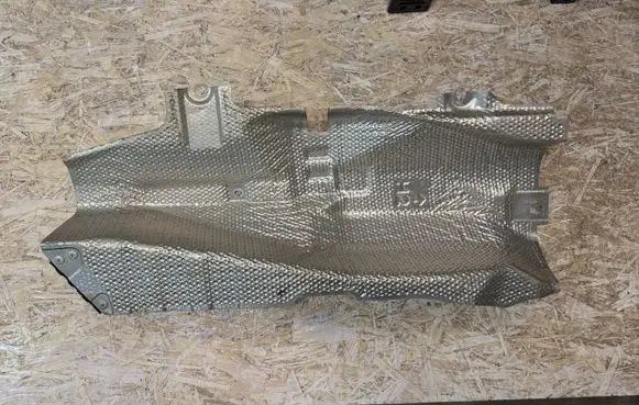 Toyota RAV 4 (XA50) Exhaust heat shield 