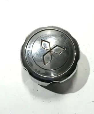 Mitsubishi Pajero Sport I Original wheel cap MB816581