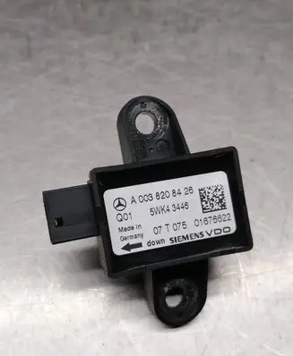 Mercedes-Benz S W221 Airbag deployment crash/impact sensor A0038208426