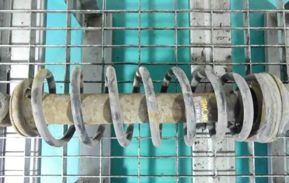 Volkswagen Golf III Rear coil spring IMPRK1082032