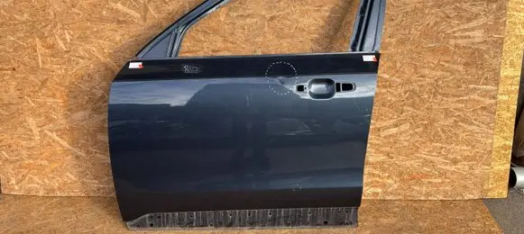 Volvo XC90 Front door C07420