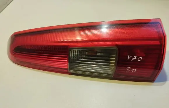 Volvo V70 Rear/tail lights 9154494