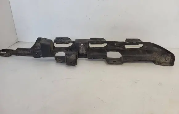 BMW 1 E81 E87 Front bumper lower grill 22944911