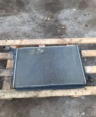 Volkswagen Golf V Intercooler radiator 6529201E