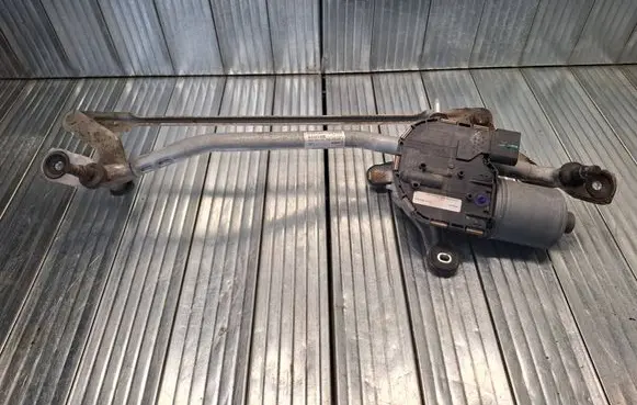 Volvo V40 Front wiper linkage and motor 3397021692 31378574