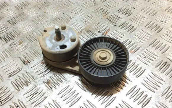 Land Rover Discovery 4 - LR4 Generator/alternator belt tensioner CPLA6A228AB