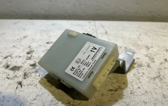 Suzuki Grand Vitara II Other control units/modules 3717164JM0 97RI012023 66M51251