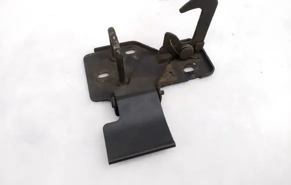 Volkswagen Amarok Engine bonnet/hood lock/latch loop/hook 6Q0823480D