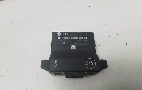 Audi A3 S3 A3 Sportback 8P Gateway control module 1K0907530S 403948 1K0907951