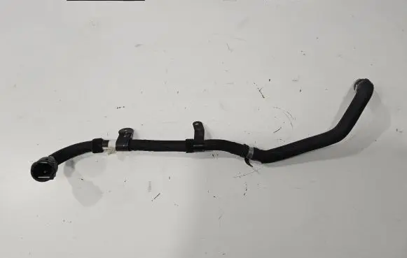 Alfa Romeo Stelvio Engine coolant pipe/hose