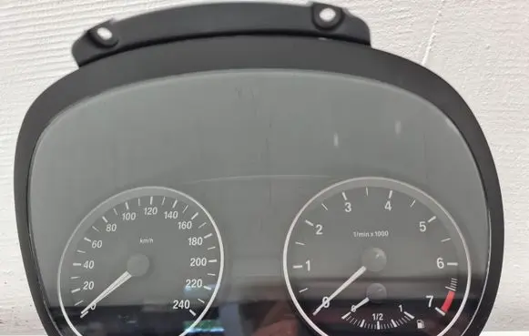 BMW 1 E81 E87 Speedometer (instrument cluster) 102493298 922094101 1041568