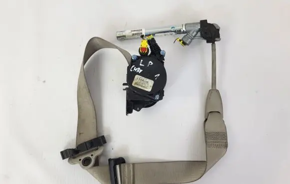 Chrysler Pacifica Front seatbelt