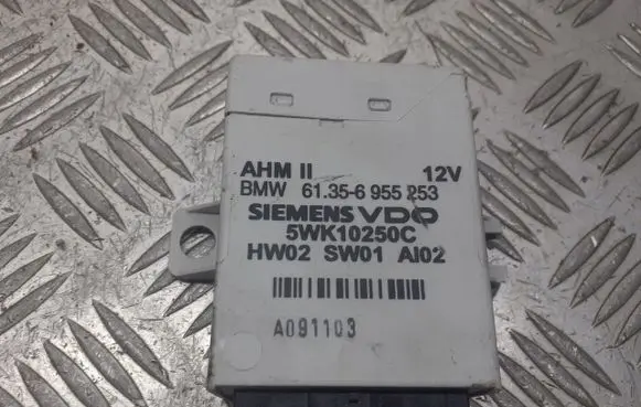 BMW 3 E46 Tow bar relay 6135-6955253