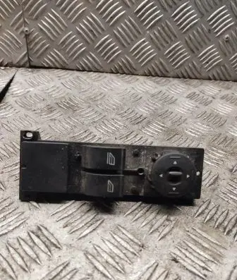 Ford Focus Electric window control switch 3m5t14529ce