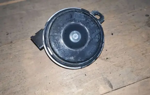 Subaru Legacy Horn signal 2722007410