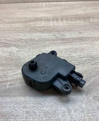 Chrysler Voyager Air flap motor/actuator 04885465AA 58024E