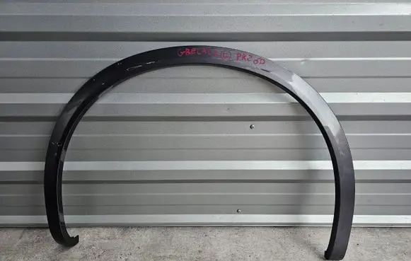 Maserati Grecale Front arch trim lpgreysilvervlnak