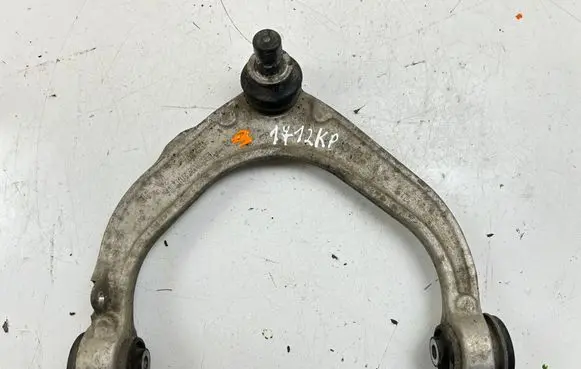 BMW X5 E70 Front upper control arm/wishbone 6776417