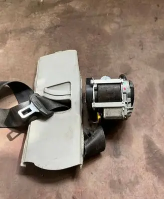 Skoda Octavia Mk2 (1Z) Front seatbelt 1Z0857702C 616015800