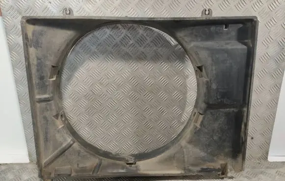 Mitsubishi Pajero Sport I Radiator cooling fan shroud MR404894 MR497044