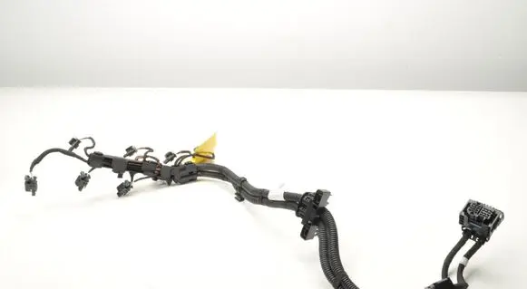 BMW 4 G22 G23 G24 G26 Fuel injector wires 8482363