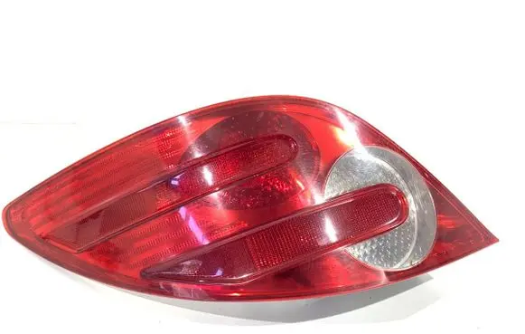 Mercedes-Benz R W251 Rear/tail lights A2518201564