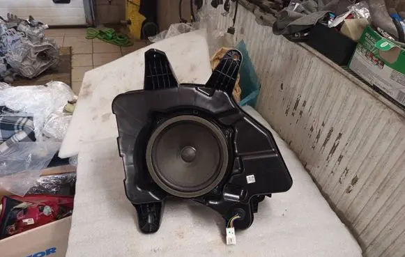Hyundai Ioniq Subwoofer speaker 96380G2100 20017D0082