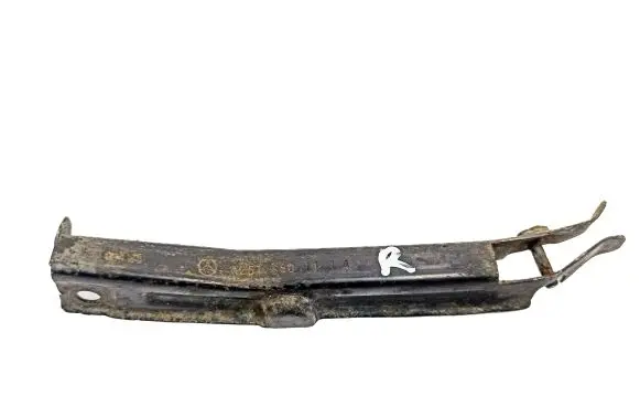 Mercedes-Benz R W251 Fender mounting bracket A2518801114