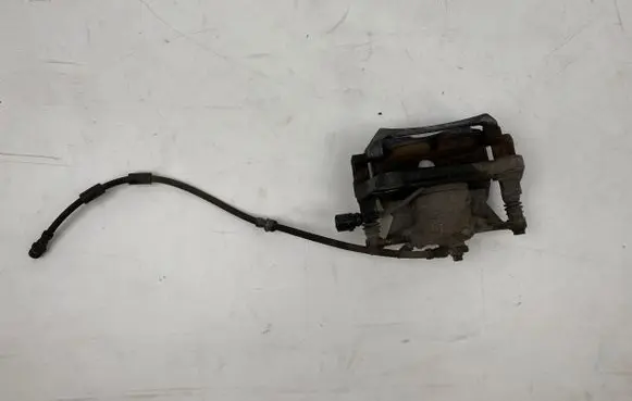Audi Q2 - Front brake caliper 6799F