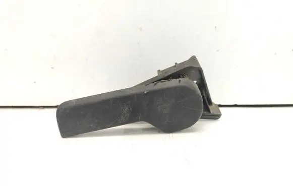 Engine bonnet (hood) release handle