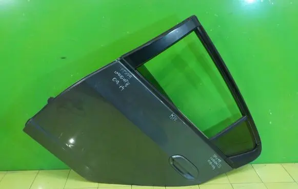 Honda Insight Rear door LEWE