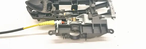 Rear door exterior handle/bracket