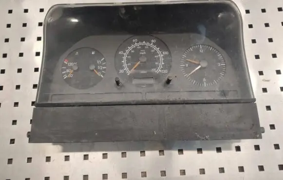 Volkswagen II LT Speedometer (instrument cluster)