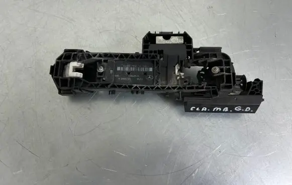 Mercedes-Benz CLA C117 X117 W117 Rear door exterior handle/bracket A2047601634