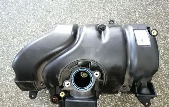 Chevrolet Volt II Intake manifold 12673016