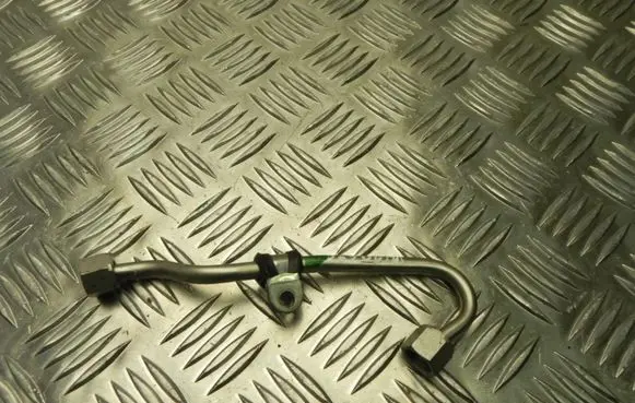 Skoda Fabia Mk2 (5J) Fuel line pipe 03CAQBA5 VD10640