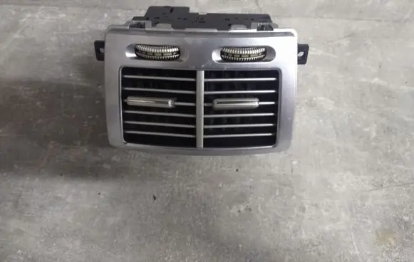 Mercedes-Benz S W221 Dash center air vent grill A2218300754