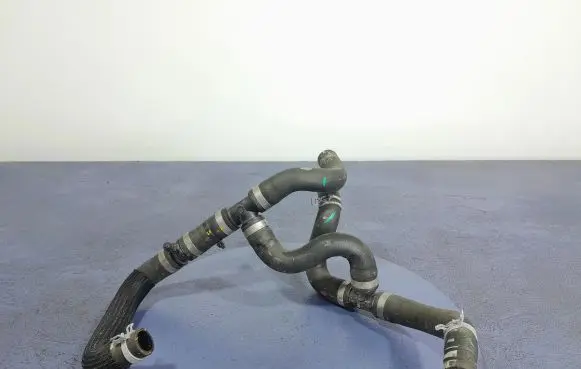 Renault Arkana Engine coolant pipe/hose 924004356R