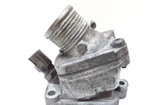 Thermostat/thermostat housing