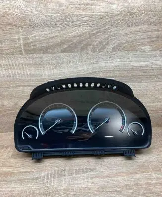 BMW 5 F10 F11 Speedometer (instrument cluster) 9312038 0263724021