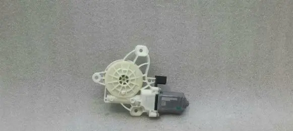 Mercedes-Benz E W213 Front door window regulator motor A0009065706