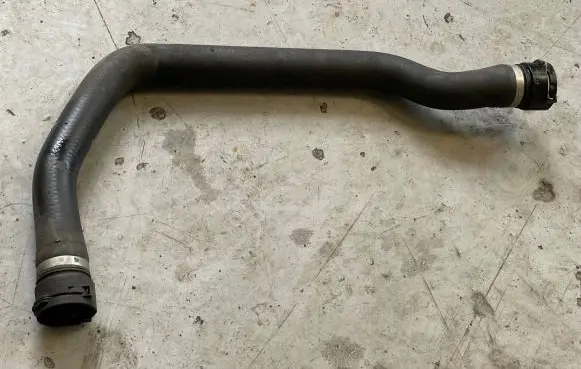 BMW X5 E70 Engine coolant pipe/hose 7794153