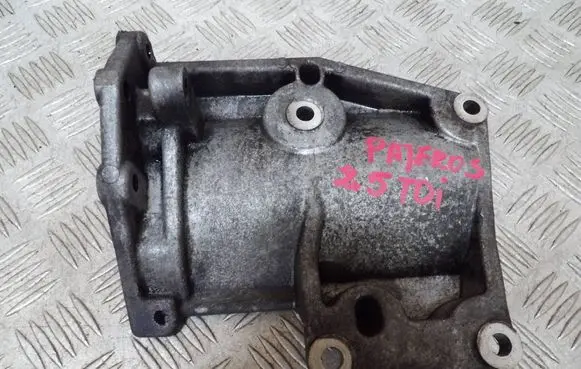 Mitsubishi Pajero Sport I A/C compressor mount bracket 