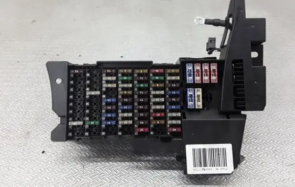 Mercedes-Benz A W169 Fuse module A1695450540